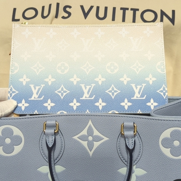 $SOLD OUT$Blue Tote & Lrg Pochette New w/ Box & Dustbag - Picture 2 of 16